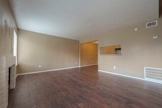 12655 Ashford Meadow Dr in Houston, TX - Foto de edificio - Building Photo