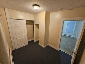 8 Edgar St in New Haven, CT - Building Photo - Building Photo