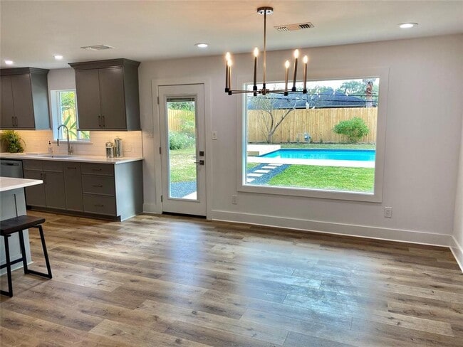 10819 Oasis Dr in Houston, TX - Building Photo - Building Photo