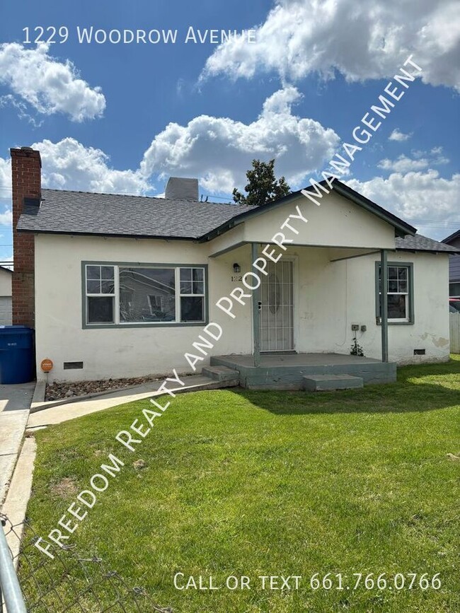 property at 1229 Woodrow Ave