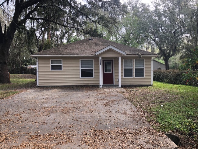 property at 614 Daniels St