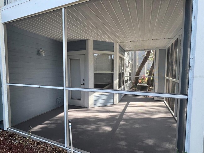 2569 Grassy Point Dr in Lake Mary, FL - Building Photo - Building Photo