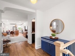 207 N Penn St in West Chester, PA - Foto de edificio - Building Photo