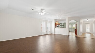 22848 Lantern Hills Dr in Kingwood, TX - Building Photo - Building Photo