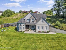 20 Heather Ridge Rd in Troy, NY - Building Photo