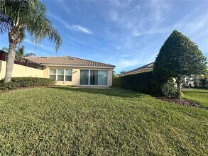 12108 Tripletail Ln in Orlando, FL - Building Photo - Building Photo