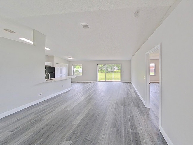 100 Burroughs Dr in Palm Coast, FL - Building Photo - Building Photo