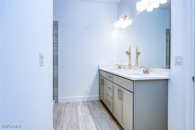 property at 4263 Sonoma Oaks Wy