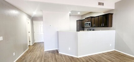 21655 N 36th Ave, Unit 137 in Glendale, AZ - Building Photo - Building Photo