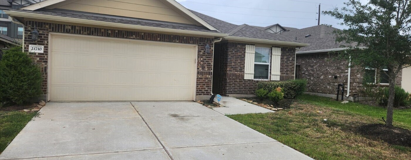 21710 Reserve Ranch Trl in Richmond, TX - Building Photo