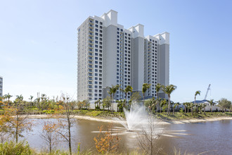 Kalea Bay Tower in Naples, FL - Foto de edificio - Building Photo