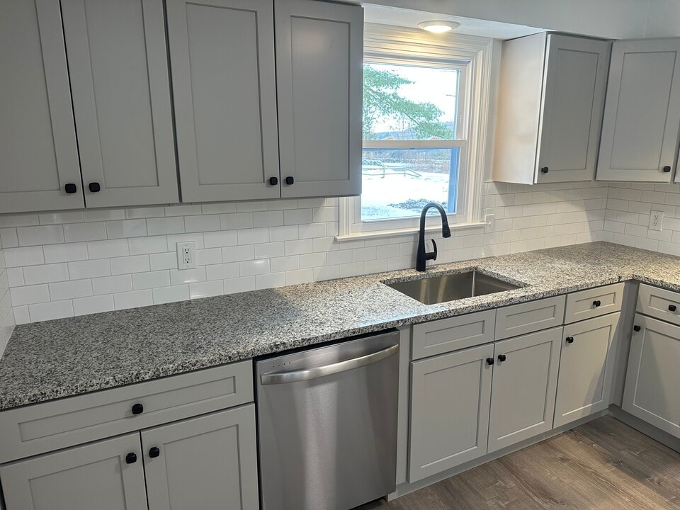 1444 Stafford Rd, Unit A in Storrs Mansfield, CT - Building Photo