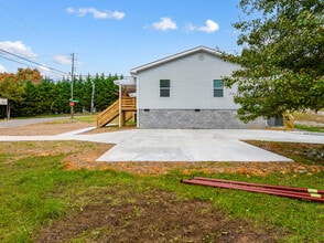 6900 Seaver Dr NW in Knoxville, TN - Building Photo - Building Photo