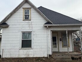 35 Pennsylvania Ave in Danville, IL - Building Photo