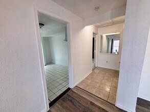 2204 Salisbury St in Fort Worth, TX - Building Photo - Building Photo