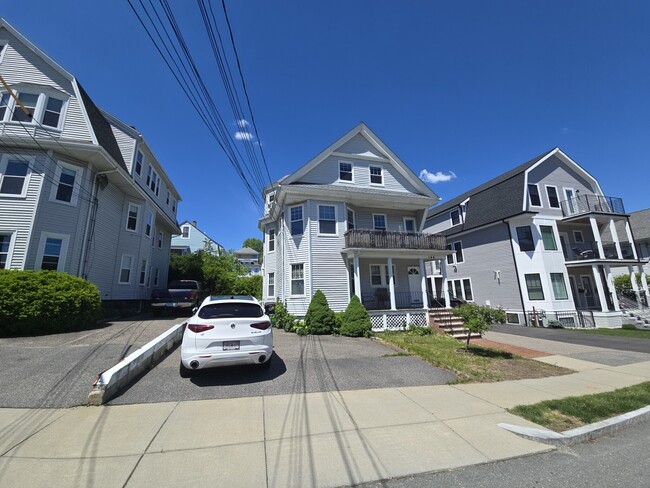 146 Hillside Rd