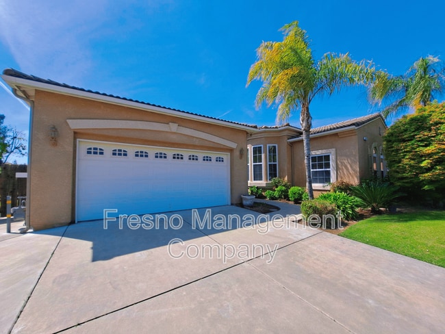 2843 E Quincy Ave in Fresno, CA - Building Photo - Building Photo