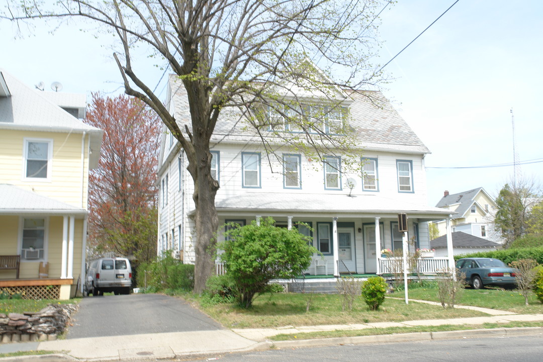 291 Chelsea Ave in Long Branch, NJ - Building Photo