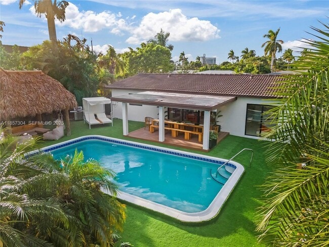 property at 209 N 31st Ave