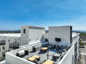 64 Forty in San Diego, CA - Building Photo - Building Photo