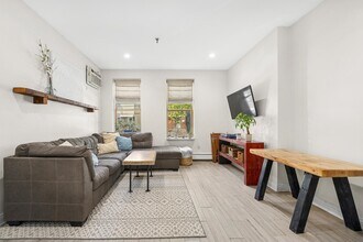 54 Magnolia Ave in Jersey City, NJ - Building Photo - Building Photo