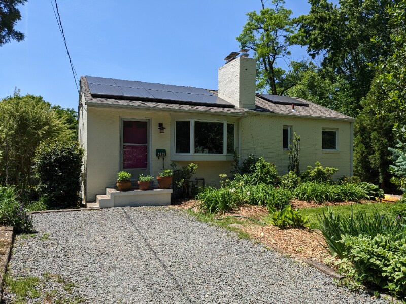 425 Rollins St in Falls Church, VA - Building Photo