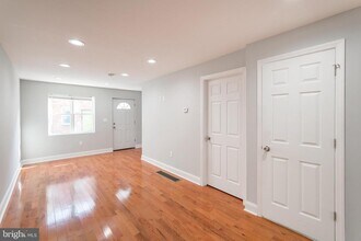 513 Wilder St in Philadelphia, PA - Building Photo - Building Photo
