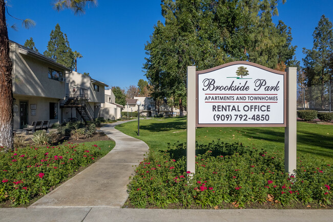 Brookside Park Apartments in Redlands, CA - Foto de edificio - Building Photo