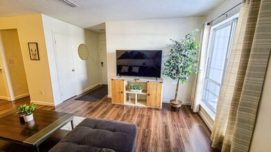 7175 S Gaylord St in Centennial, CO - Building Photo - Building Photo