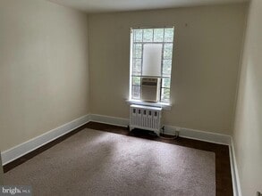 5 E Maplewood Ave in Mechanicsburg, PA - Building Photo - Building Photo