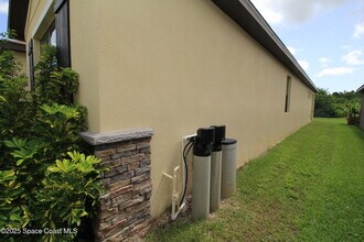 947 Remington Green Dr SE in Palm Bay, FL - Building Photo - Building Photo