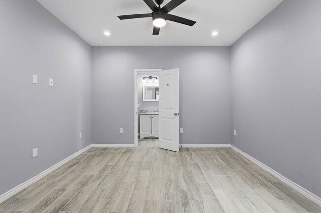 16680 E Ivanhoe St in Montgomery, TX - Building Photo - Building Photo