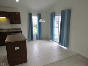 13249 Komatite Way in Fishers, IN - Building Photo - Building Photo