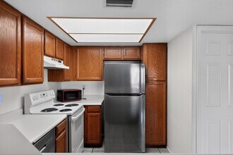 1645 W Baseline Rd in Mesa, AZ - Building Photo - Building Photo