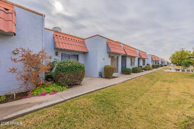 property at 6818 N 35th Ave