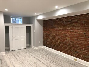 60 V St NW, Unit B in Washington, DC - Building Photo - Building Photo