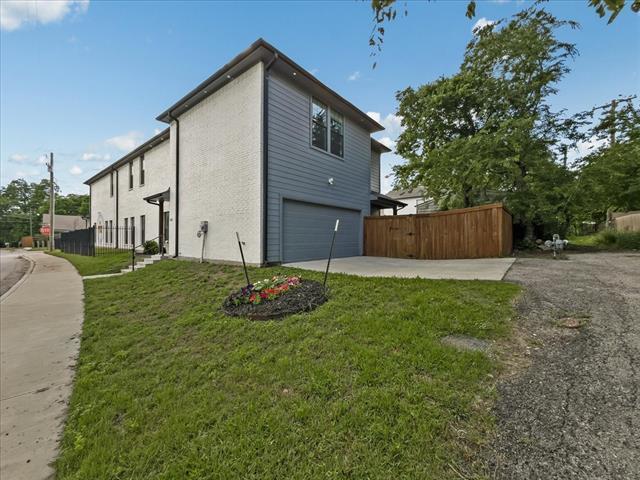 5635 Philip Ave in Dallas, TX - Building Photo - Building Photo