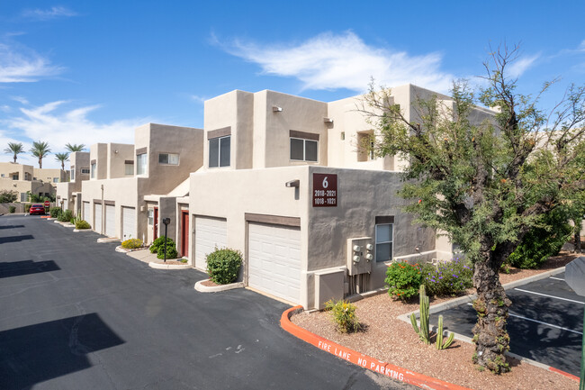 Scottsdale Mission in Scottsdale, AZ - Building Photo - Building Photo