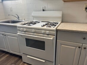 2a Walnut St in Ambler, PA - Building Photo - Building Photo