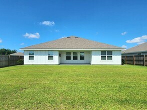 7020 Abigail St in Gulf Shores, AL - Building Photo - Building Photo
