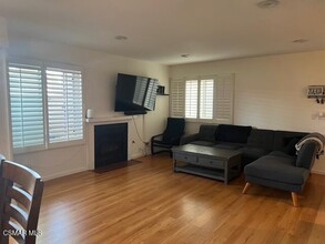 9946 Sepulveda Blvd in Los Angeles, CA - Building Photo - Building Photo