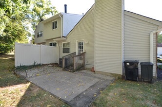 6355 Corbly Rd, Unit 1 in Cincinnati, OH - Building Photo - Building Photo