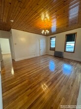 234 Cypress St, Unit 1 in Brookline, MA - Building Photo - Building Photo