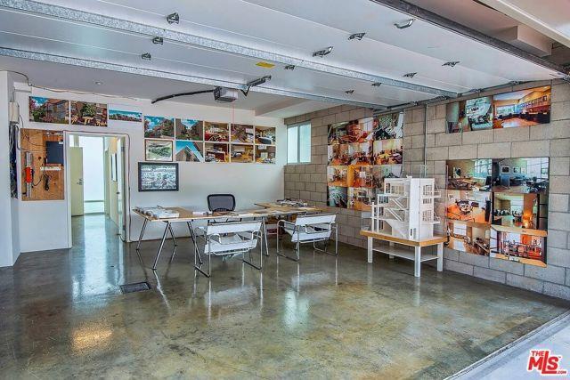 property at 3450 Cahuenga Blvd