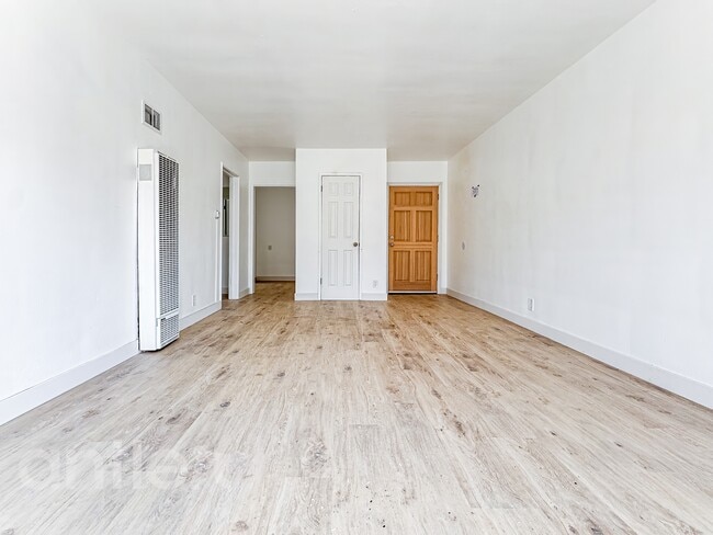 4026 Palmwood Dr in Los Angeles, CA - Building Photo - Building Photo