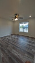 402 Eagle St in Moberly, MO - Foto de edificio - Building Photo