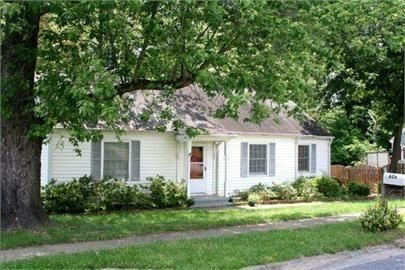 626 Burbank Cir in Smyrna, GA - Building Photo