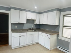 291 Lexington St in Boston, MA - Foto de edificio - Building Photo