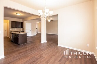 189 Stillwood Dr in Newnan, GA - Building Photo - Building Photo