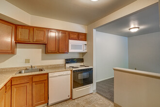 Harvest Ridge Apartment Homes in Crown Point, IN - Building Photo - Building Photo